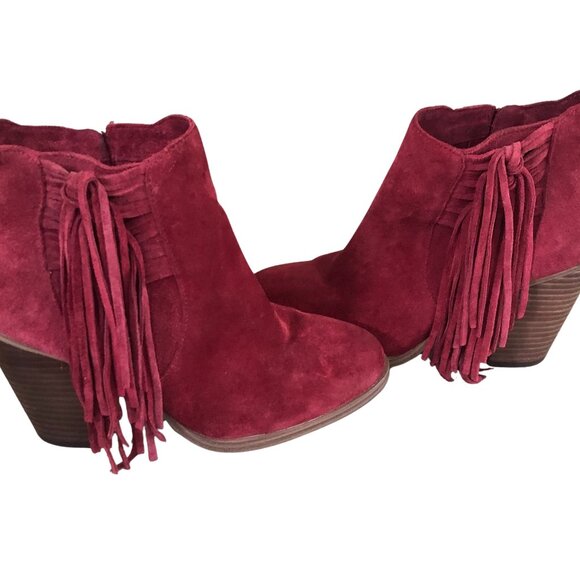 Vince Camuto Red Fringe Suede Ankle Boots 7M - Picture 1 of 13